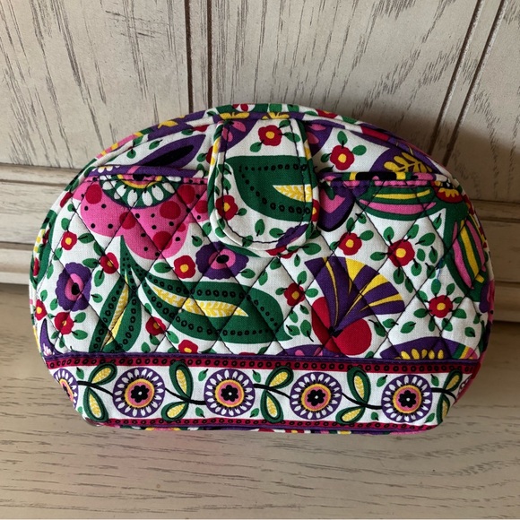 Vera Bradley small jewlery/cosmetic case - Picture 2 of 8